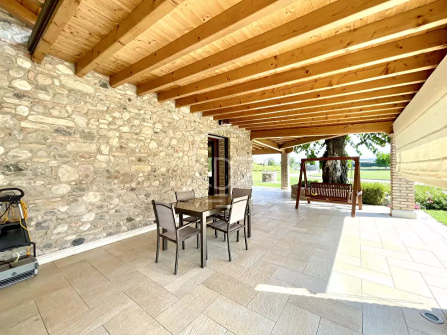 Immagine 7 di Villa in vendita  in Strada Santa Cristina a Peschiera Del Garda