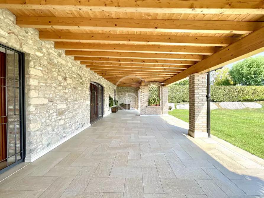 Immagine 8 di Villa in vendita  in Strada Santa Cristina a Peschiera Del Garda