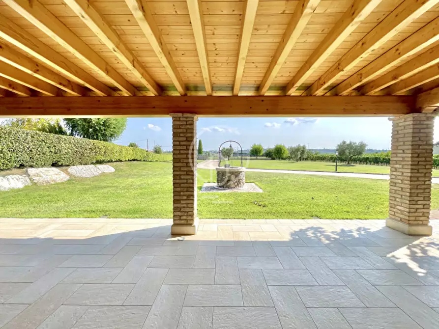 Immagine 9 di Villa in vendita  in Strada Santa Cristina a Peschiera Del Garda