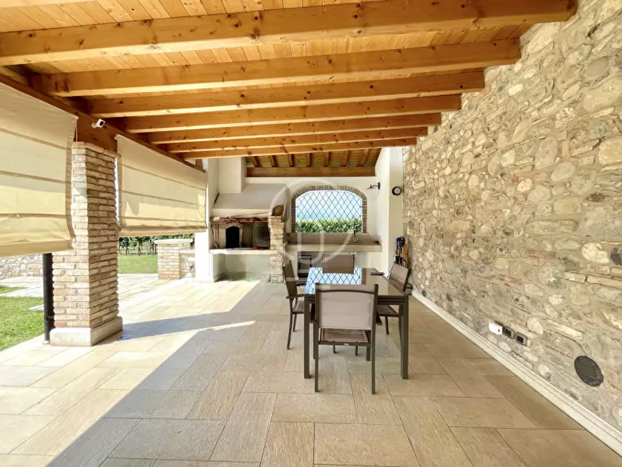 Immagine 12 di Villa in vendita  in Strada Santa Cristina a Peschiera Del Garda