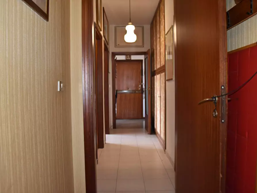 Immagine 21 di Appartamento in vendita  in via goethe a Bologna