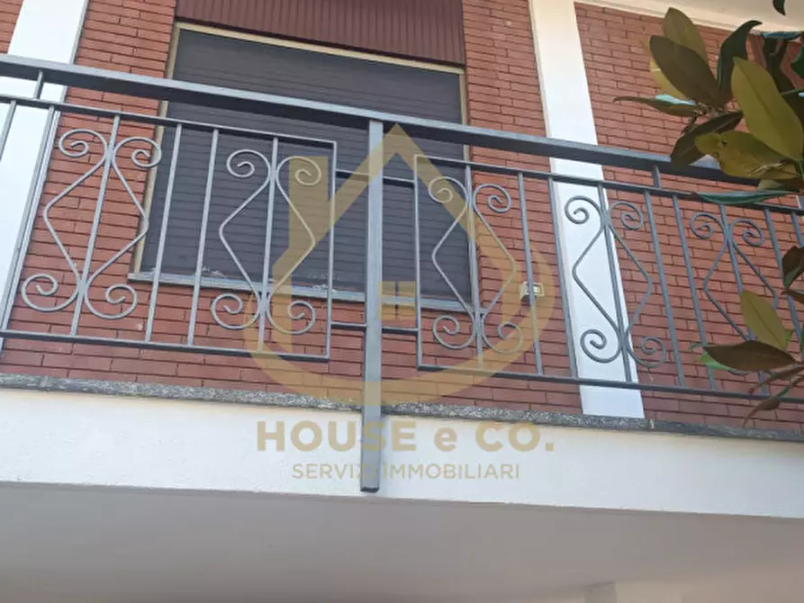 Immagine 43 di Villa in vendita  in Via Leon Rudich 15 a Vigevano