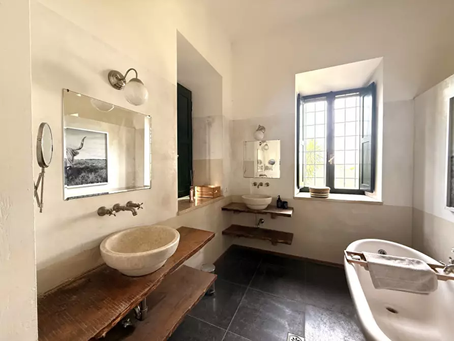 Immagine 25 di Villa in vendita  in Via di Fioranello a Roma