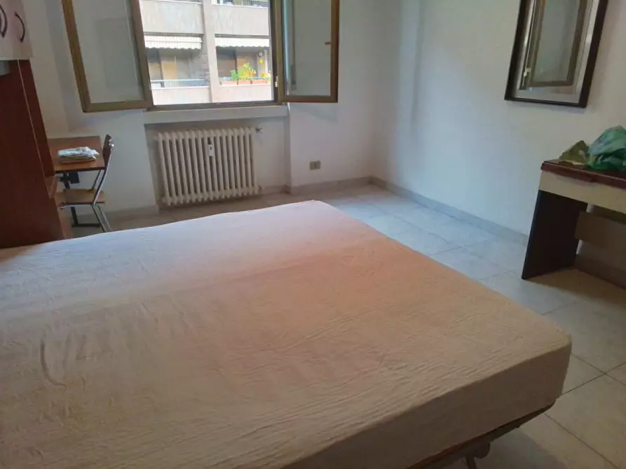 Immagine 2 di Camera in affitto  in via Ripamonti ang. via Chopin a Milano