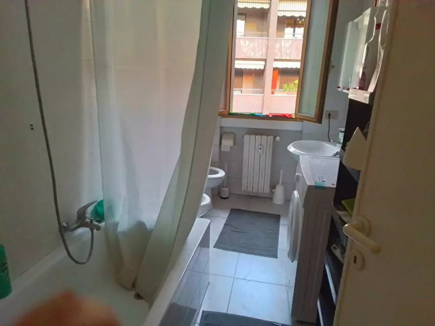 Immagine 5 di Camera in affitto  in via Ripamonti ang. via Chopin a Milano