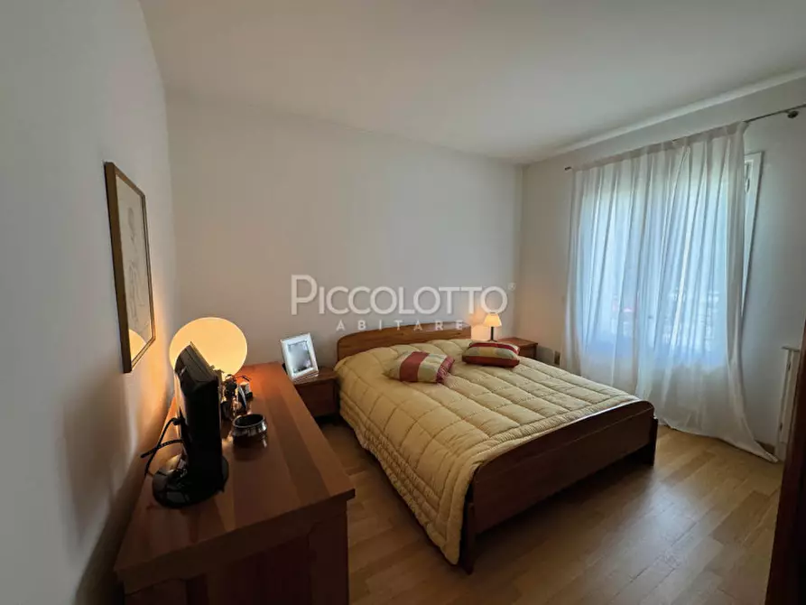 Immagine 8 di Villa in vendita  in via Meucci a Salzano