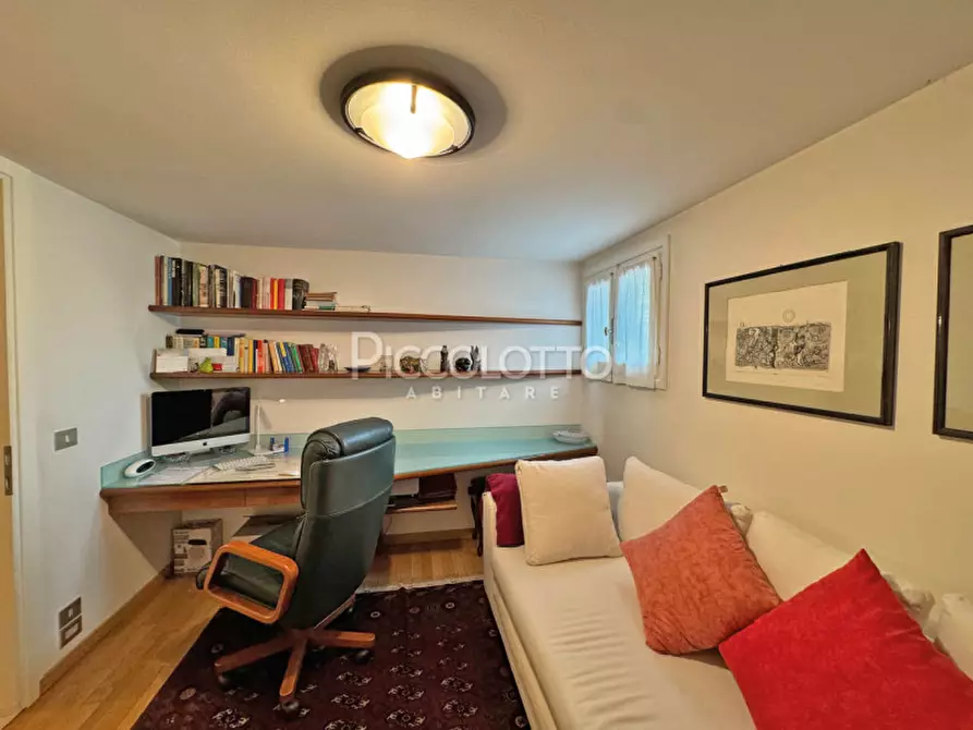 Immagine 17 di Villa in vendita  in via Meucci a Salzano