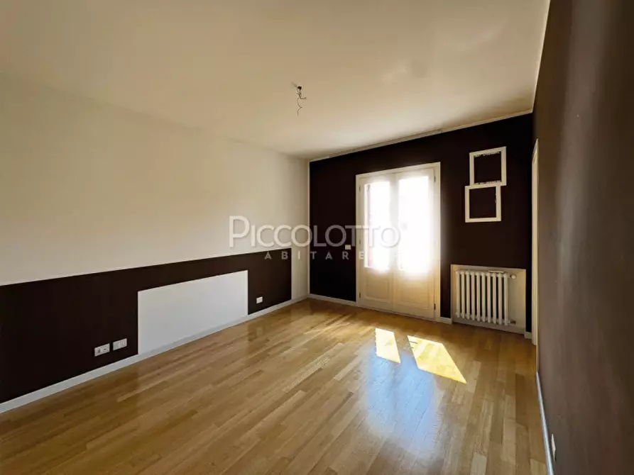 Immagine 27 di Villa in vendita  in via Meucci a Salzano