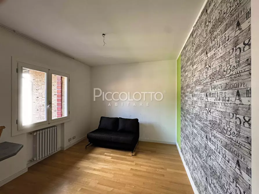 Immagine 29 di Villa in vendita  in via Meucci a Salzano