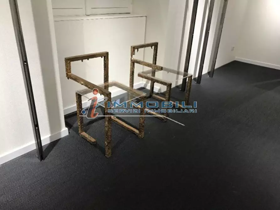 Immagine 7 di Negozio in affitto  in VIA MANZONI ALESSANDRO a Milano