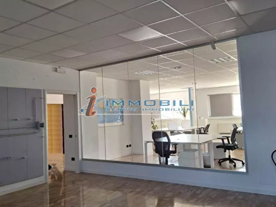 Immagine 16 di Ufficio in affitto  in VIA SCHIEVANO ENRICO a Milano