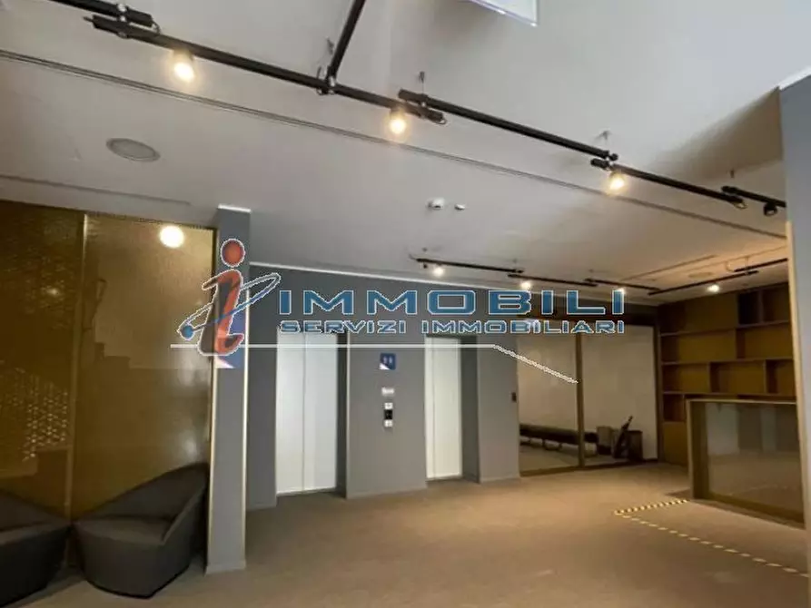 Immagine 2 di Ufficio in affitto  in VIA SANTANDER a Milano