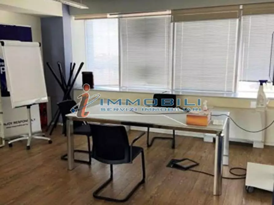 Immagine 4 di Ufficio in affitto  in VIALE MONZA a Milano