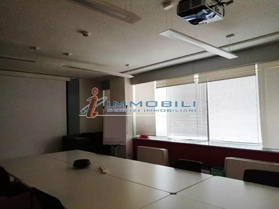 Immagine 22 di Ufficio in affitto  in VIALE MONZA a Milano