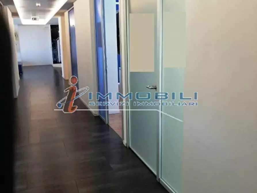 Immagine 23 di Ufficio in affitto  in VIALE MONZA a Milano