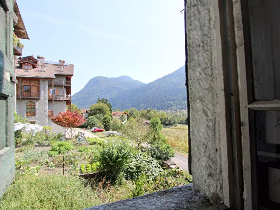 Immagine 2 di Appartamento in vendita  in Via Filippo Serafini a Tre Ville