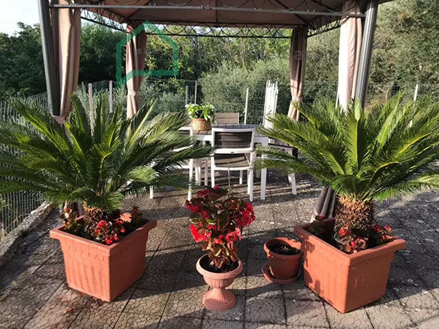 Immagine 7 di Casa indipendente in vendita  in PIAZZA DEI MARTIRI a Ceppaloni