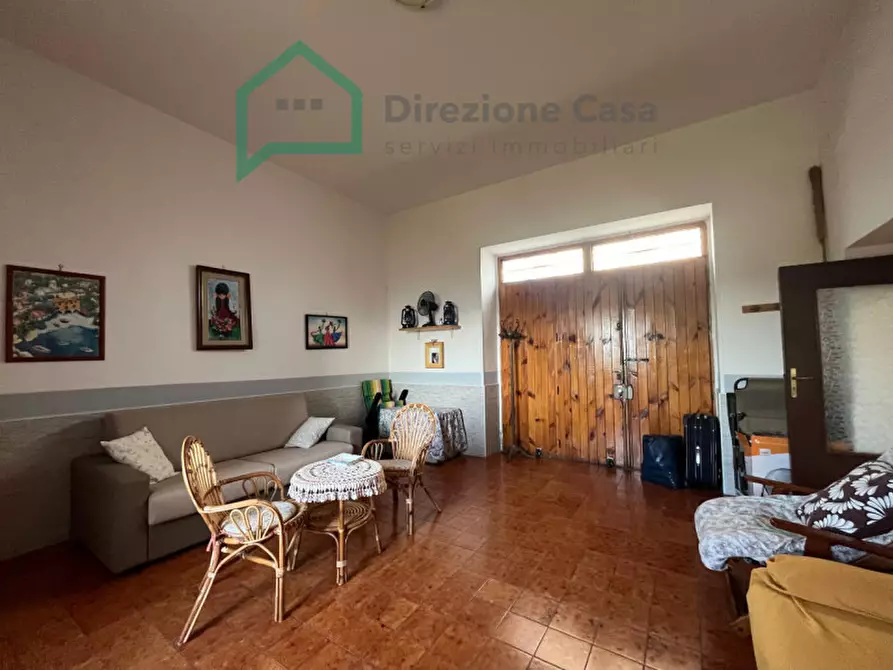 Immagine 11 di Casa indipendente in vendita  in PIAZZA DEI MARTIRI a Ceppaloni