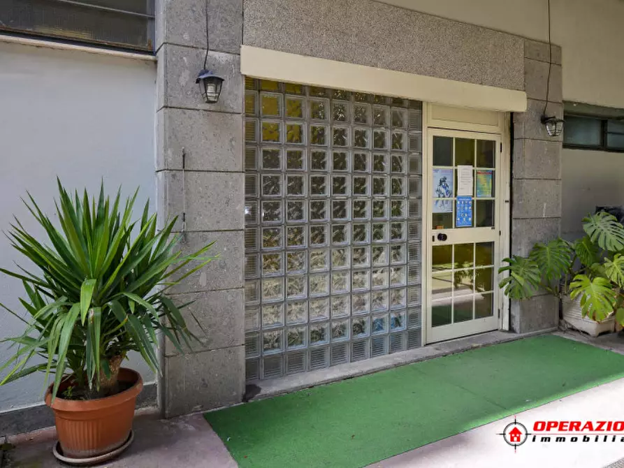 Immagine 21 di Attività commerciale in vendita  in via tommaso zigliara a Roma