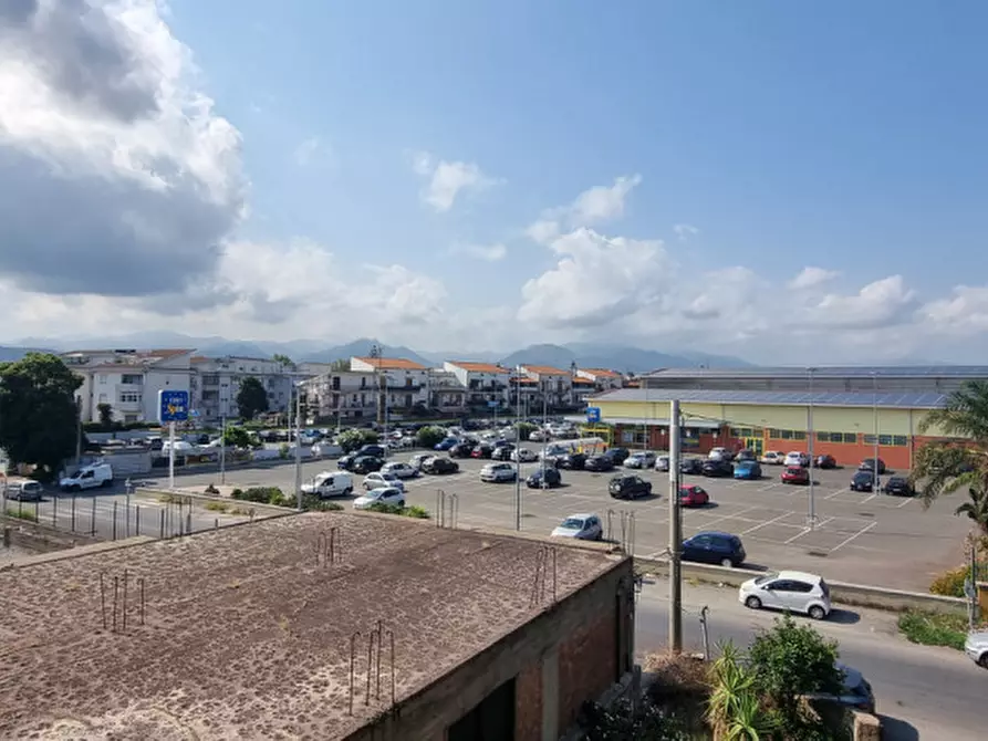 Immagine 33 di Appartamento in vendita  in VIA ACQUEVIOLE a Milazzo