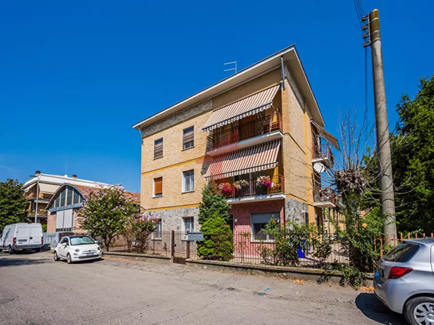 Immagine 3 di Appartamento in vendita  in Via Muzzi 3 a Parma