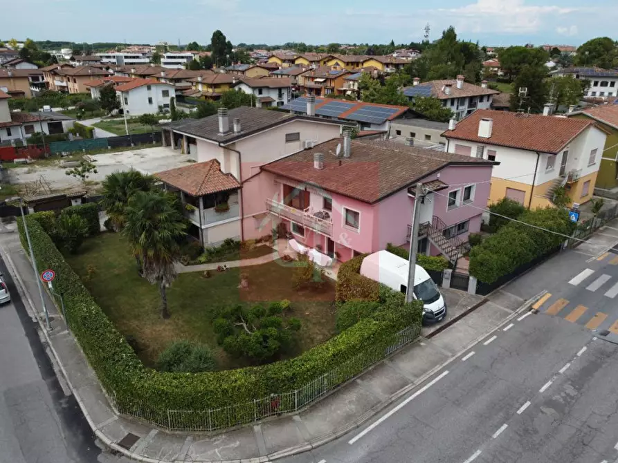 Immagine 38 di Casa bifamiliare in vendita  in via terza armata a Cervignano Del Friuli