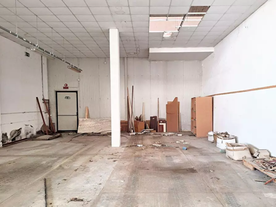 Immagine 9 di Capannone industriale in vendita  in Via Marinucci, N. 19 a Recanati