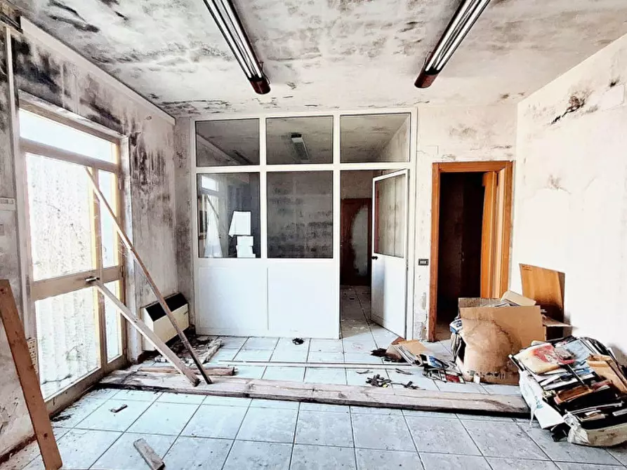 Immagine 13 di Capannone industriale in vendita  in Via Marinucci, N. 19 a Recanati