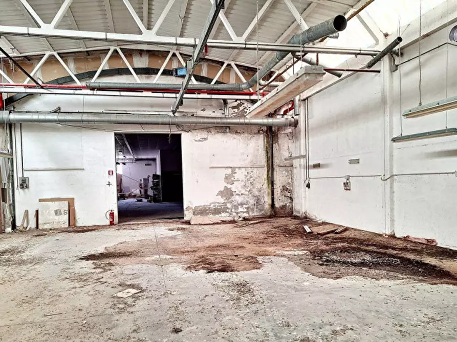 Immagine 16 di Capannone industriale in vendita  in Via Marinucci, N. 19 a Recanati