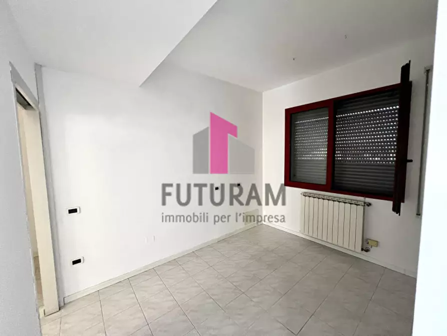 Immagine 11 di Ufficio in affitto  in VIA DEGLI ACERI a Sarcedo