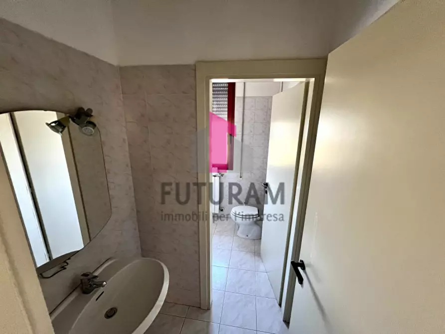 Immagine 15 di Ufficio in affitto  in VIA DEGLI ACERI a Sarcedo