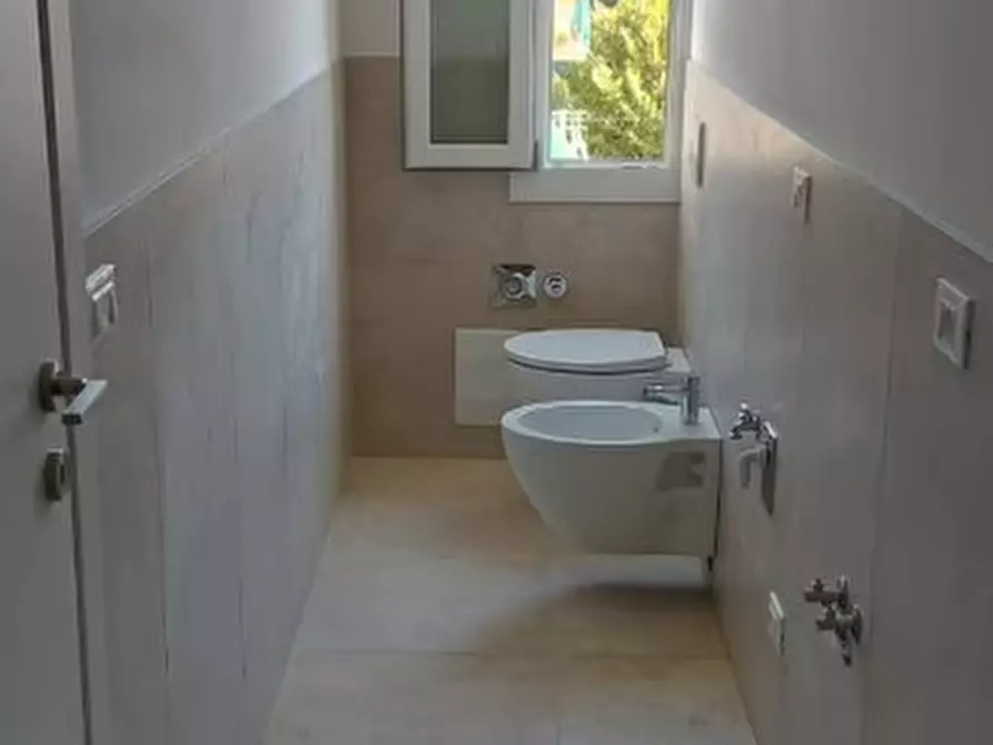 Immagine 12 di Appartamento in vendita  in Via Vermena a Bologna