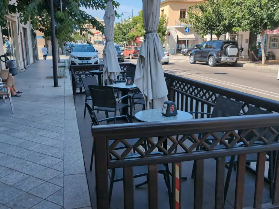 Immagine 2 di Attività commerciale in vendita  in Viale aldo moro 93 a Olbia