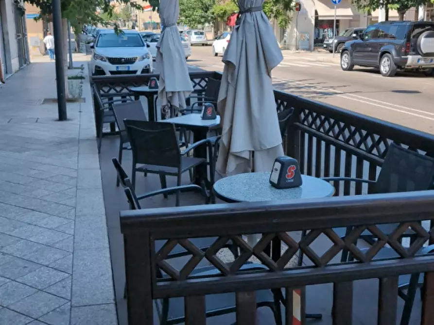 Immagine 20 di Attività commerciale in vendita  in Viale aldo moro 93 a Olbia