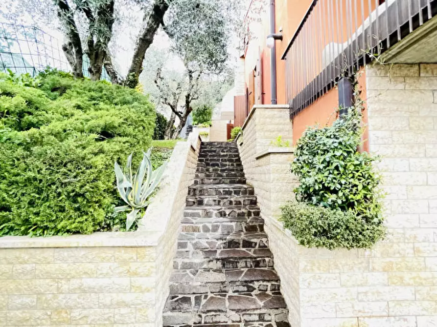 Immagine 45 di Villetta a schiera in vendita  in Via Fossà a Cavaion Veronese