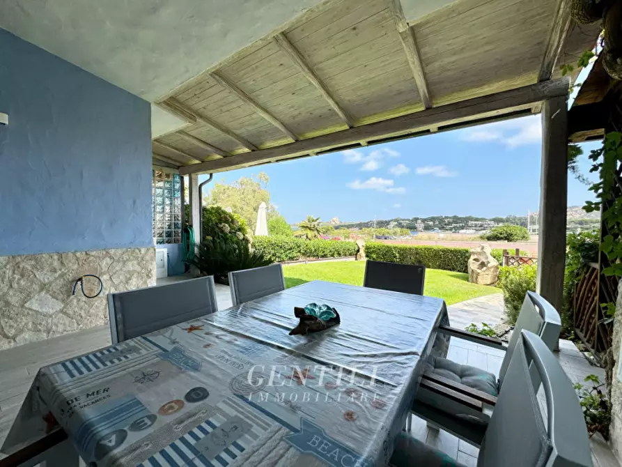 Immagine 28 di Villetta a schiera in vendita  a Arzachena