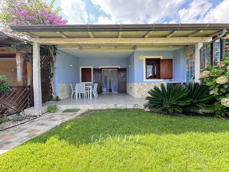 Immagine 29 di Villetta a schiera in vendita  a Arzachena