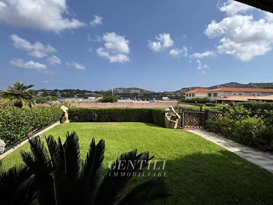 Immagine 32 di Villetta a schiera in vendita  a Arzachena