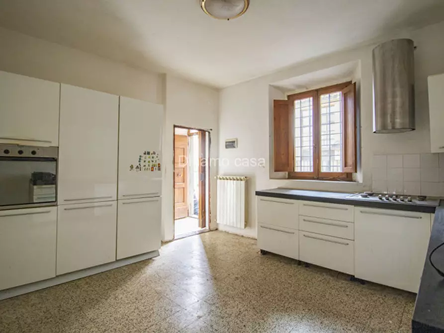 Immagine 4 di Casa indipendente in vendita  a Carmignano