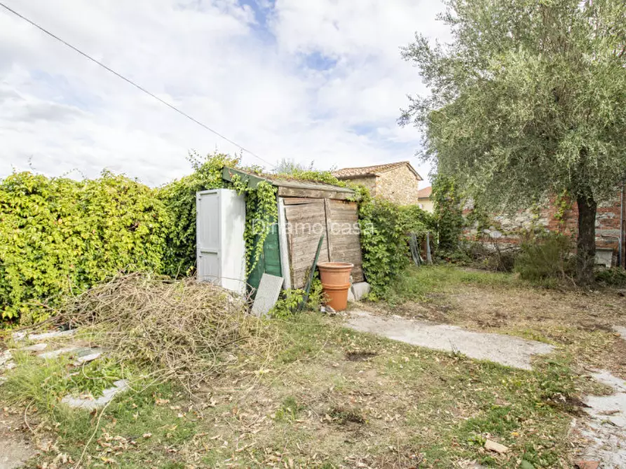 Immagine 15 di Casa indipendente in vendita  a Carmignano
