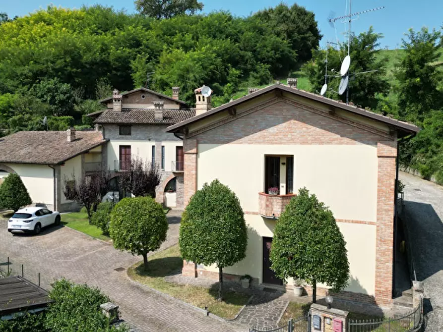 Immagine 1 di Appartamento in vendita  a Castell'arquato