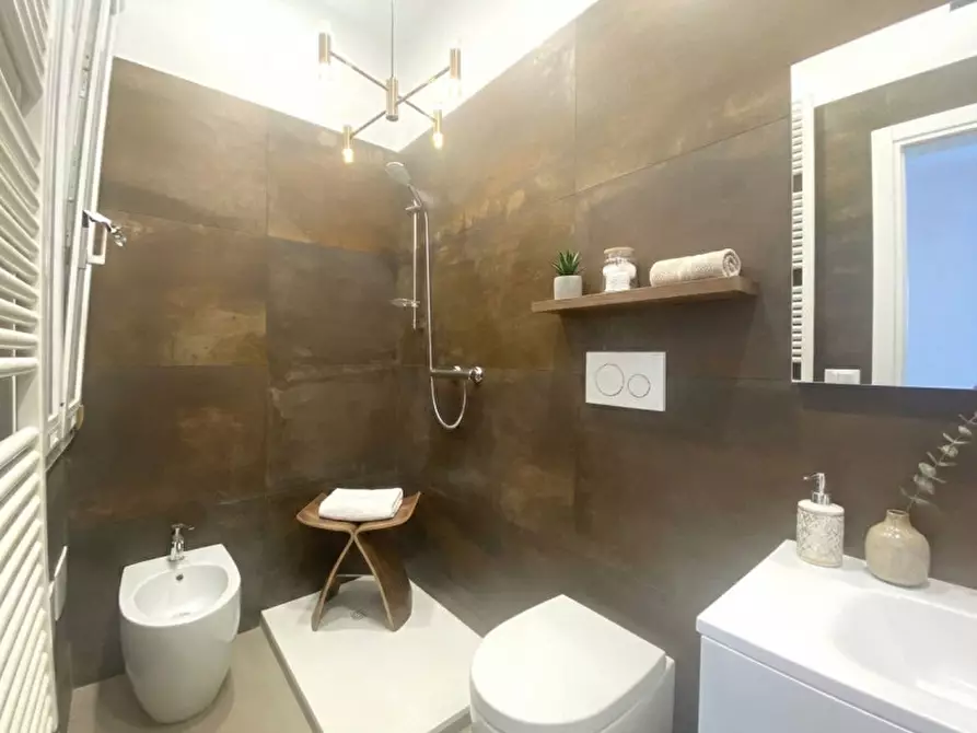 Immagine 4 di Appartamento in vendita  in via domenico scarlatti a Bologna