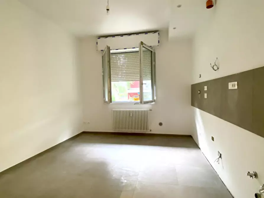 Immagine 10 di Appartamento in vendita  in via domenico scarlatti a Bologna
