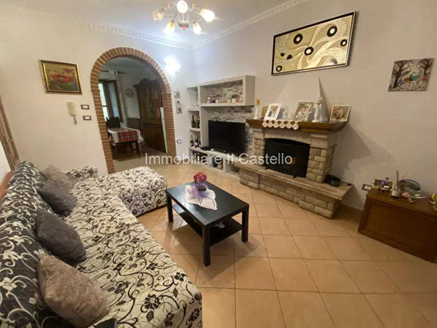 Immagine 10 di Villetta a schiera in vendita  in Via Santa Maria a Castiglione Del Lago