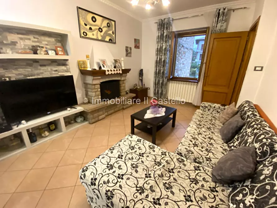 Immagine 11 di Villetta a schiera in vendita  in Via Santa Maria a Castiglione Del Lago