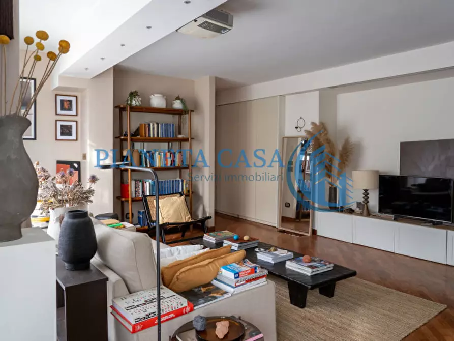 Immagine 7 di Appartamento in vendita  in via Mac Mahon 45 a Milano