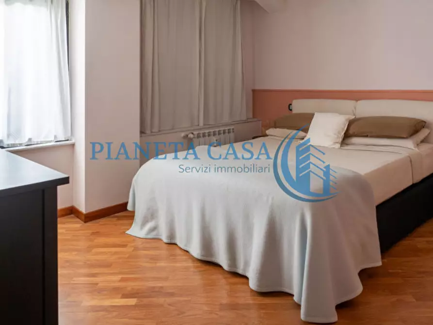 Immagine 8 di Appartamento in vendita  in via Mac Mahon 45 a Milano