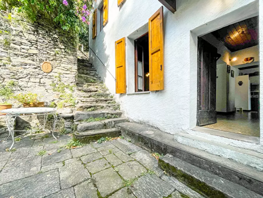 Immagine 29 di Casa indipendente in vendita  in via roma, 141 a Cannero Riviera