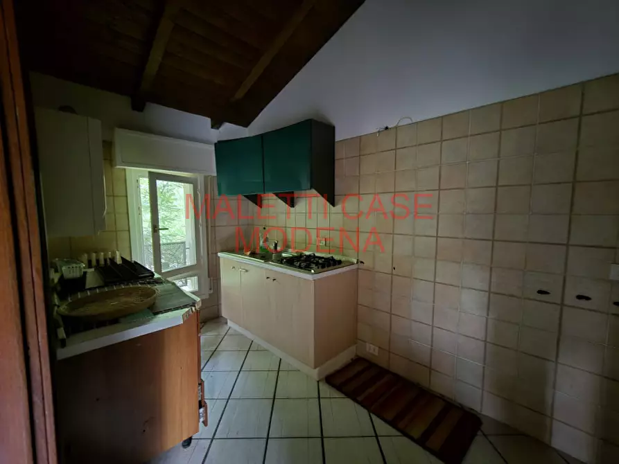 Immagine 4 di Casa indipendente in vendita  a Serramazzoni