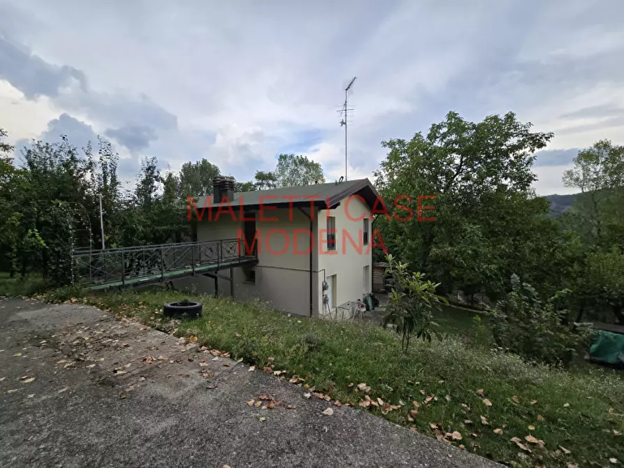 Immagine 12 di Casa indipendente in vendita  a Serramazzoni